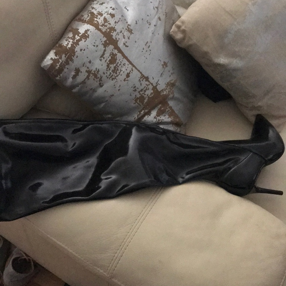 Patent over the knee boots